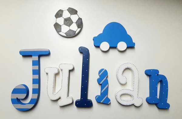 letras de madera decoradas a mano son letras personalizadas unicas y perfectas para decorar habitación infantil