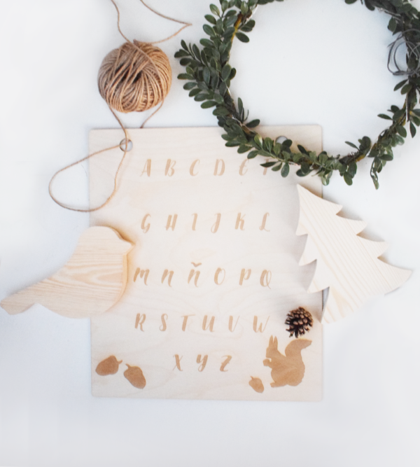 abecedario-de-madera-abecedario-pared-decoracion-infantil-habitacion-infantil-juguetines abecedario de madera perfecto para decorar la habitacion infantil este abecedario colocado en una pared o en estanteria queda ideal