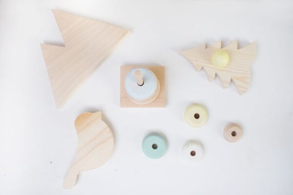 Torre apilable de madera - juguetes de madera - juguetes creativos - juguetines