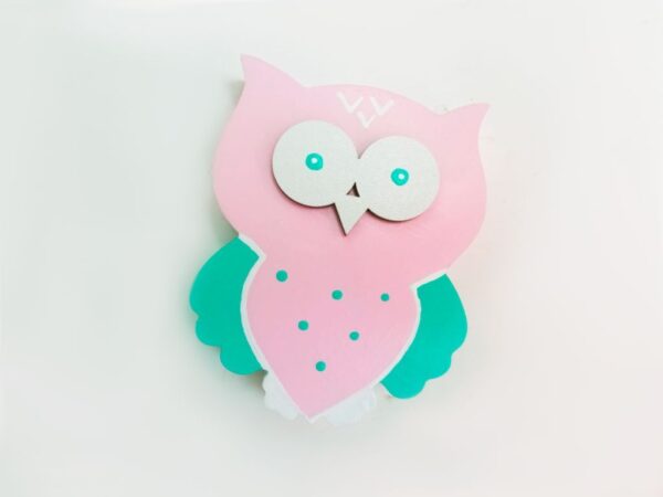 buho-de-madera-decoracion-pared-decoracion-infantil-decoracion-zona-infantil--juguetines buho de madera decoración ideal para la habitación infantil