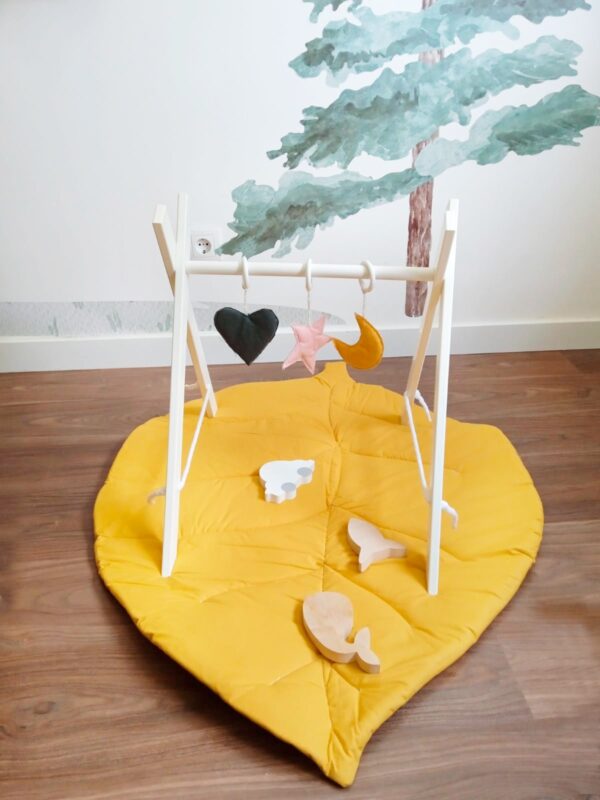 Gimnasio de actividades ideal para el desarrollo de los bebes para estimular sus habilidades visuales y motoras