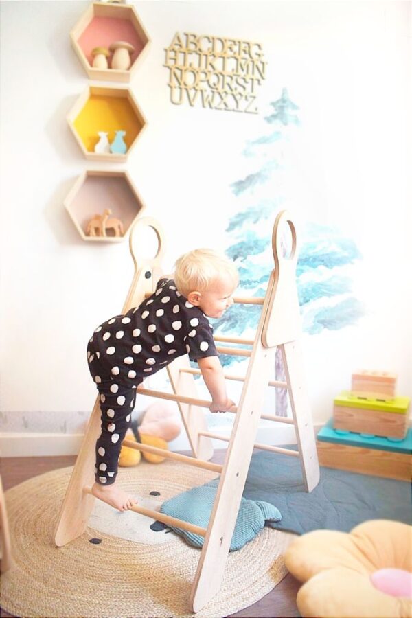 triangulo-pikler-juguetes-pikler-movimiento-libre-desarrollo-infantil-autonomia-infantil-juguetes-de-madera-JUGUETINES Triangulo pikler es un juguete ideal para fomentar desarrollo motor, movimiento libre, autonomía de nuestros peques