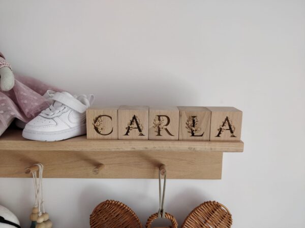 Nombre en bloques de madera se convertirá en un regalo ideal para recien nacido, regalo babyshower o regalo bautizo